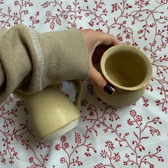 Anthropologie coffee and creamer set - Picture 4 of 10